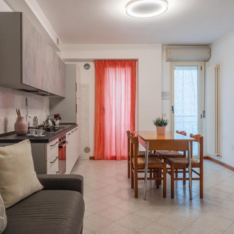 Riccione Centre Relax Apartment - Il Lupo Affitta - Two-Bedroom Apartment - 1