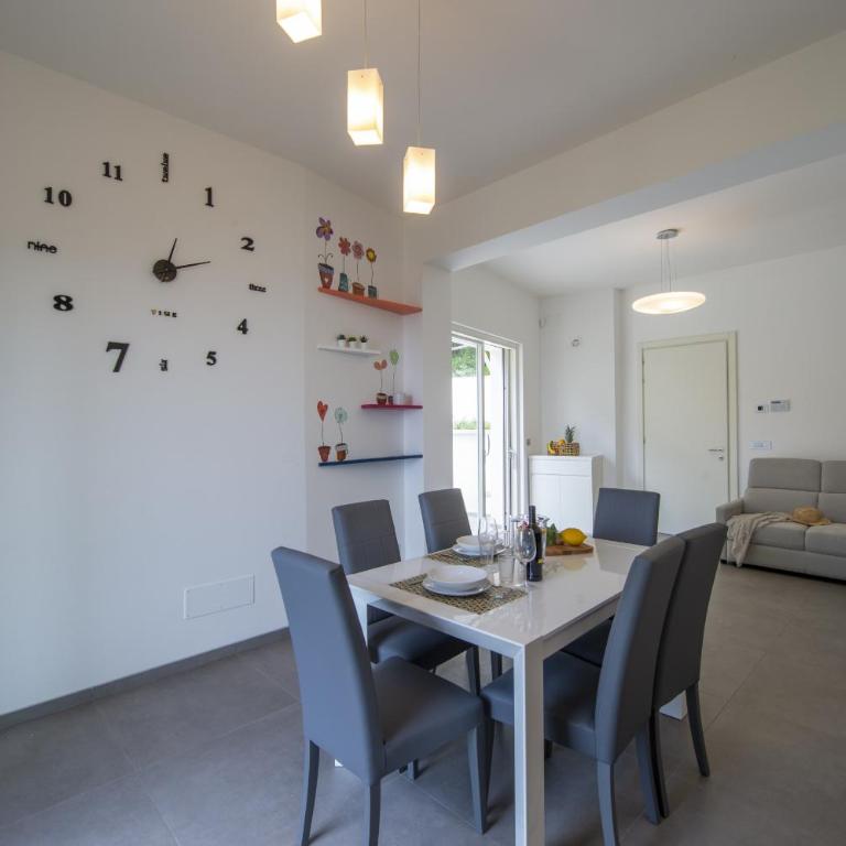 Villa Donna Rachele with Parking Spot - Villa Deluxe - 14