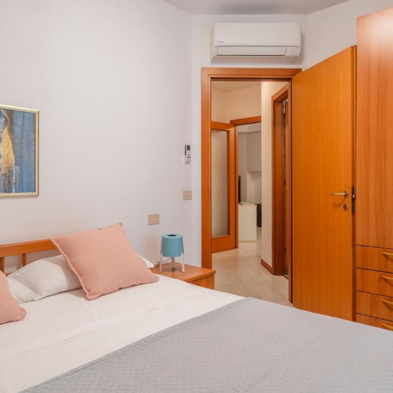 Riccione Centre Relax Apartment - Il Lupo Affitta - Two-Bedroom Apartment - 7