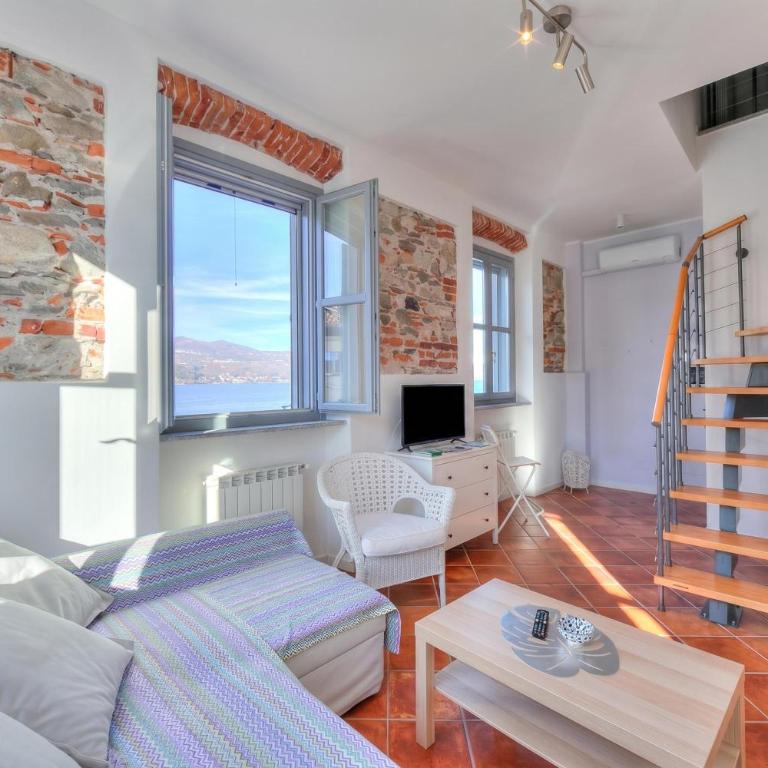 Aparthotel Arona on Lakeshore - Appartamento con Vista Lago - 3