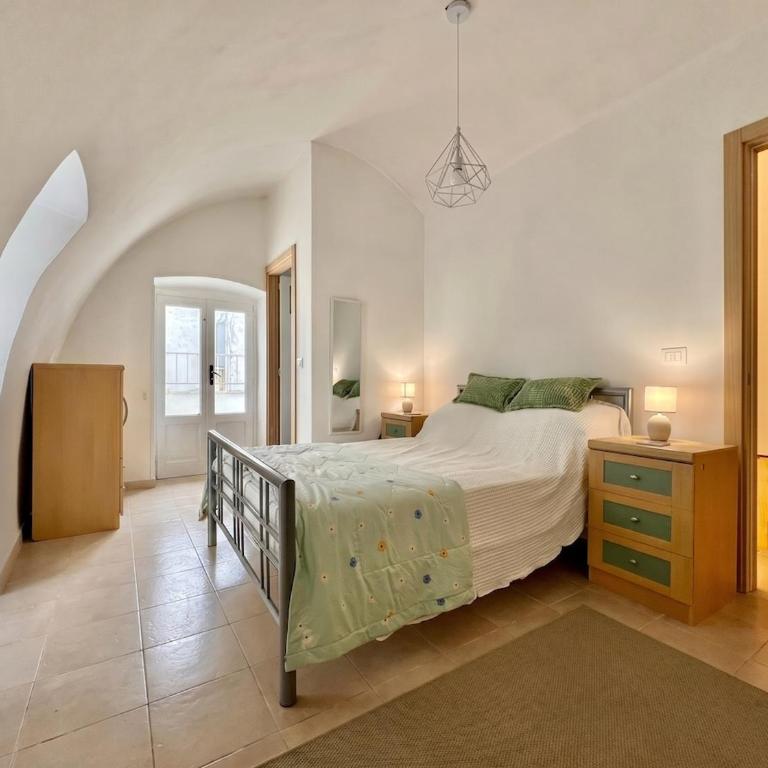 Casa Milo -Beautiful restored house in centre Locorotondo - Two-Bedroom House - 12