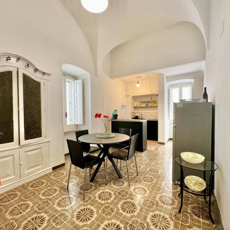 Casa Milo -Beautiful restored house in centre Locorotondo - Two-Bedroom House - 15