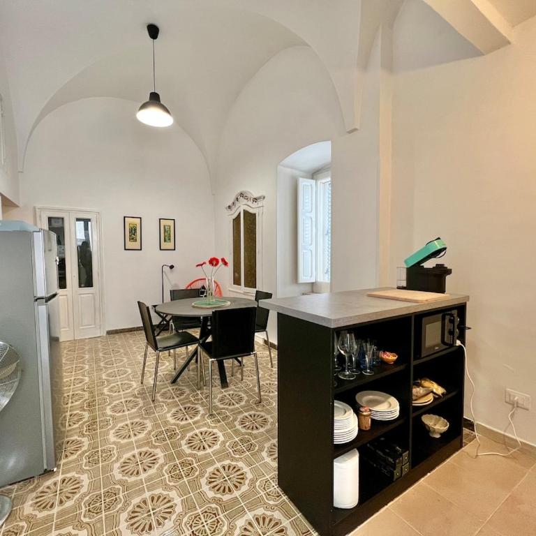 Casa Milo -Beautiful restored house in centre Locorotondo - Two-Bedroom House - 16
