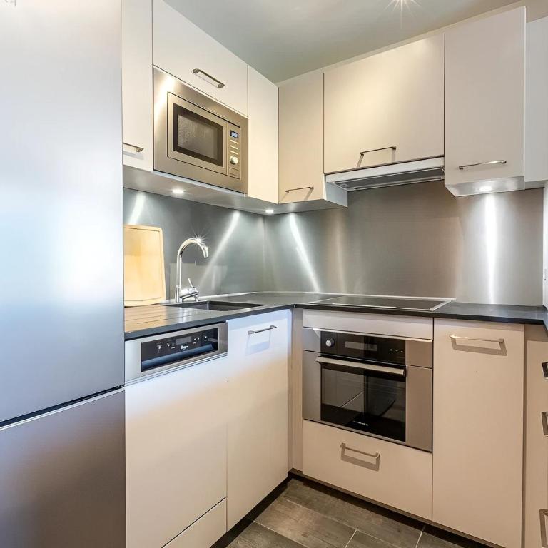 Appartement spacieux 4 pièces proche pistes avec WIFI - FR-1-304-205 - Apartamento (8 adultos) - 12