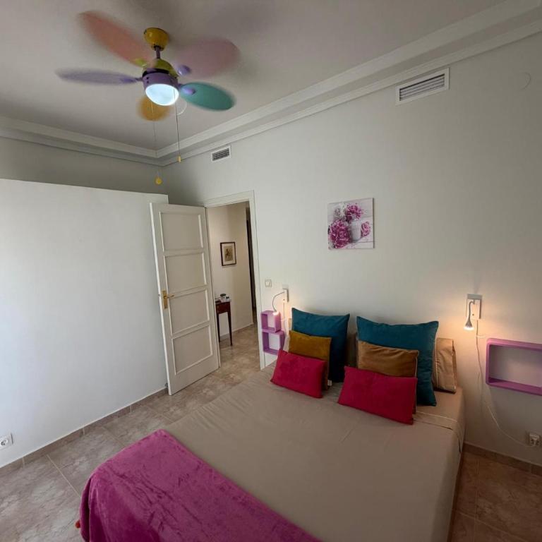 Ventura San Fernando - Three-Bedroom Apartment - 14