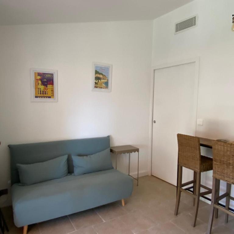 Appartement sur la corniche 4 personnes vue mer Boulouris St Raphael - Apartment mit 2 Schlafzimmern - 6
