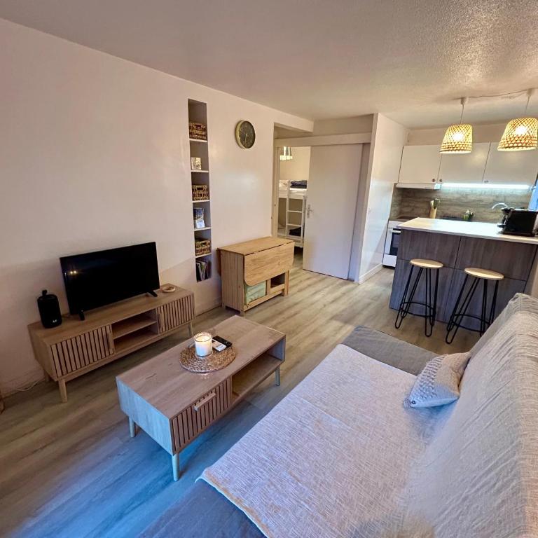 - LA CALANCA DE GABRIEL - jardin privé, mer à 100m, piscine, climatisation, parking, à Saint-Aygulf- Tout à pied - Apartment with Garden View - 9
