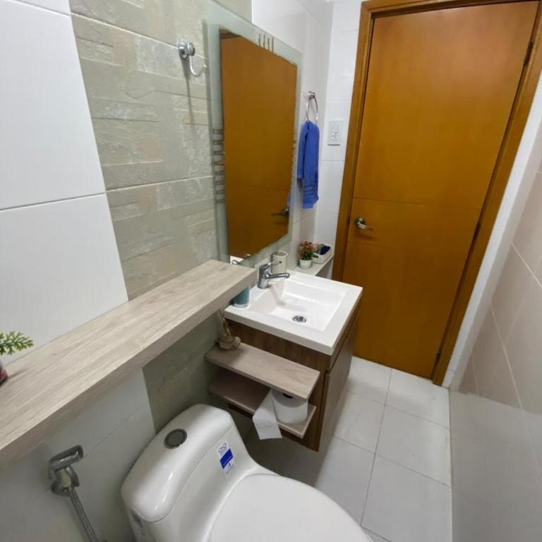 Casa Bellavista Barranquilla - Habitación Doble con baño compartido - 13