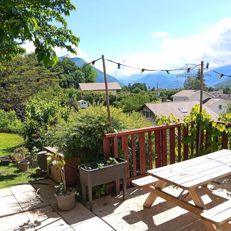 Grande maison entre montagne et campagne - Villa - 15