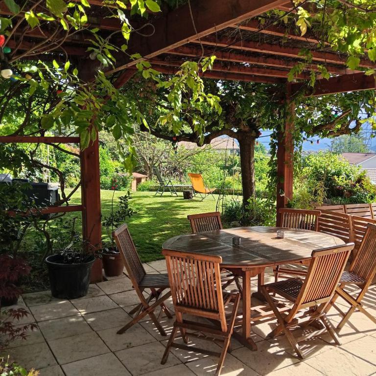 Grande maison entre montagne et campagne - Villa - 9