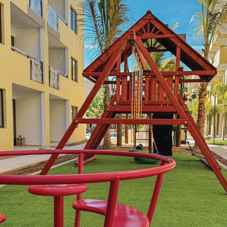 Perfect combination of comfort and sea - Three-Bedroom Apartment - 11