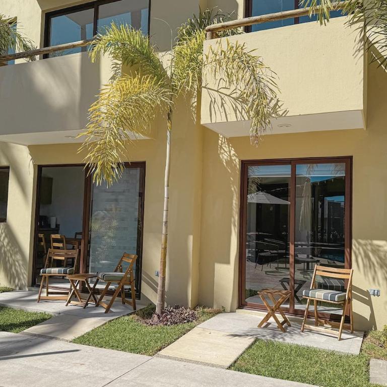 Perfect combination of comfort and sea - Three-Bedroom Apartment - 18