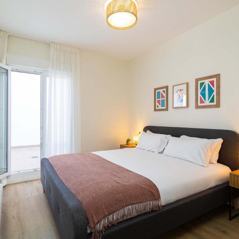 1 Bedroom Apartment with Private Patio for 2 in Central Malaga by Stay Homy - Apartamento - 3