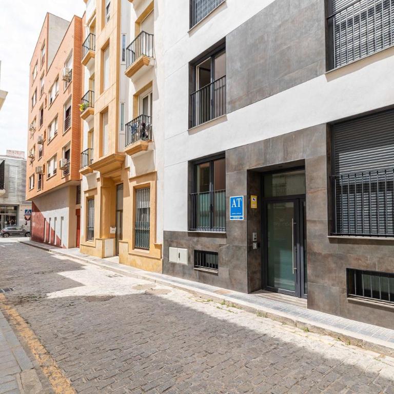 1 Bedroom Apartment with Private Patio for 2 in Central Malaga by Stay Homy - Apartamento - 18