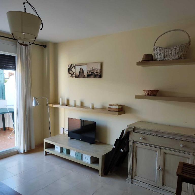 Traquilo apartamento con garaje en Conil. - Apartamento de 1 dormitorio - 1