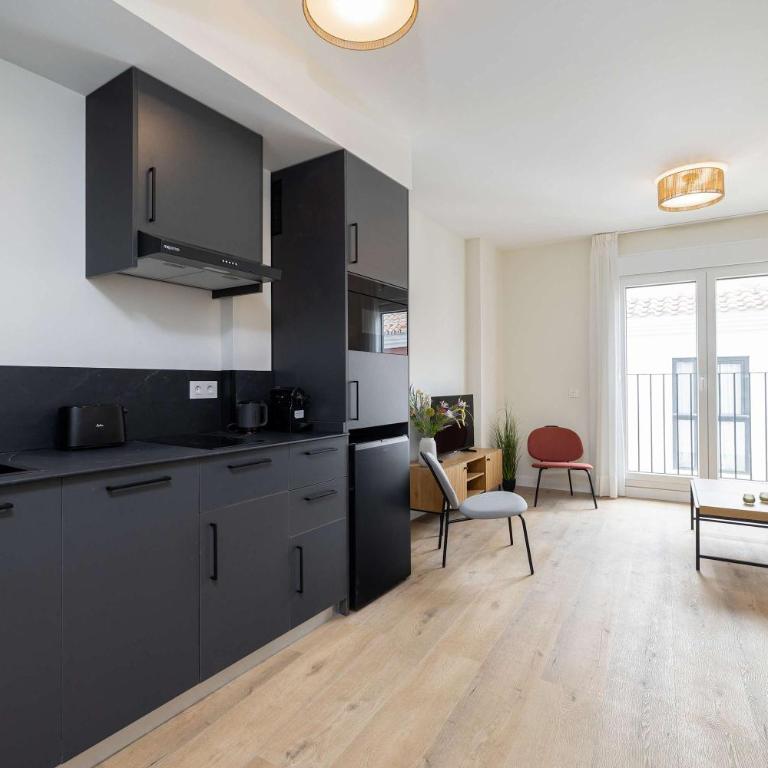 Urban Escape in Central Malaga by Stay Homy - Apartamento - 3