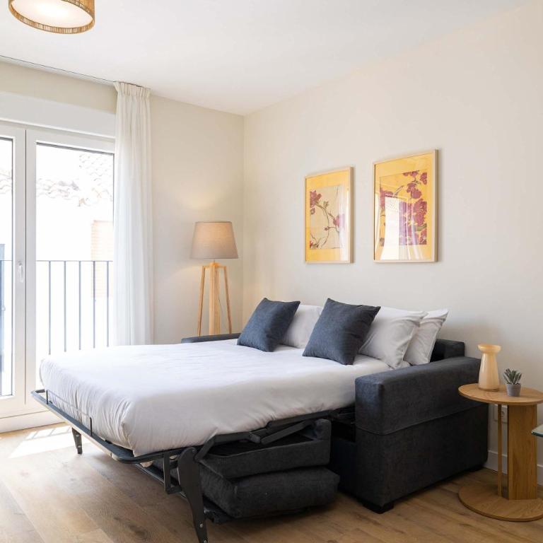 Urban Escape in Central Malaga by Stay Homy - Apartamento - 4
