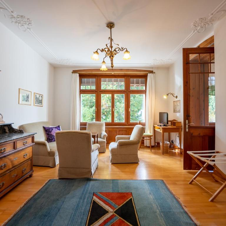 Stilvolle 3-Zimmer Wohnung in Jugendstilvilla - Apartment - 1
