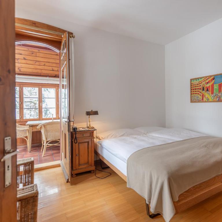 Stilvolle 3-Zimmer Wohnung in Jugendstilvilla - Apartment - 4