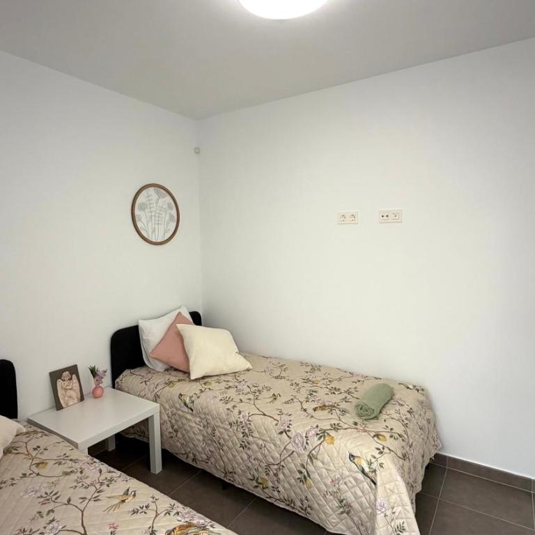 Modern Gala Stay Gran Alacant - Two-Bedroom Apartment with Terrace - 4