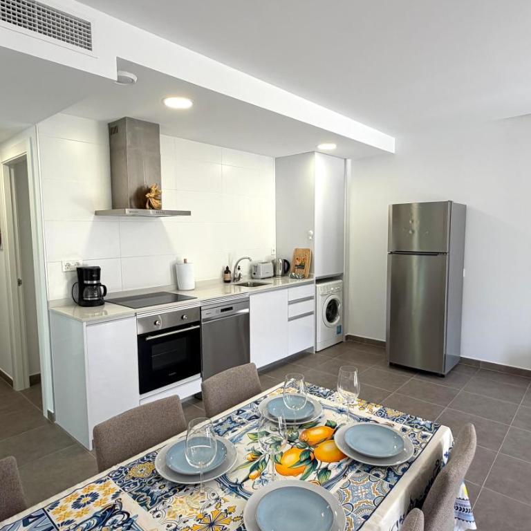 Modern Gala Stay Gran Alacant - Two-Bedroom Apartment with Terrace - 10