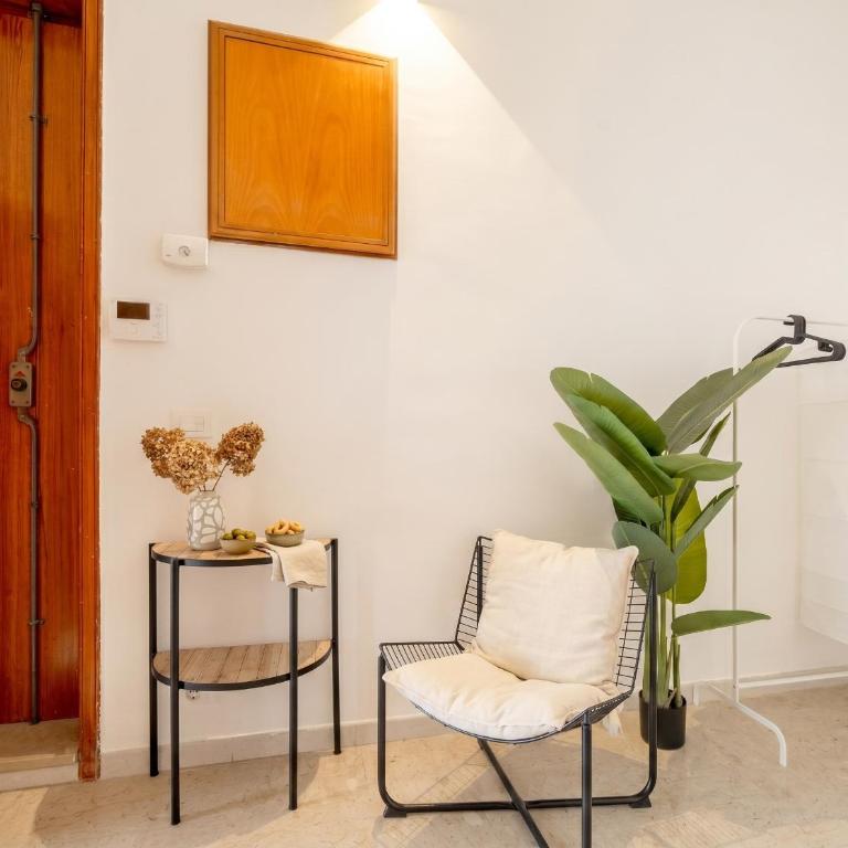 Soggiorno Ampio e Luminoso vicino al Lungomare di Bari - Superior Apartment - 16