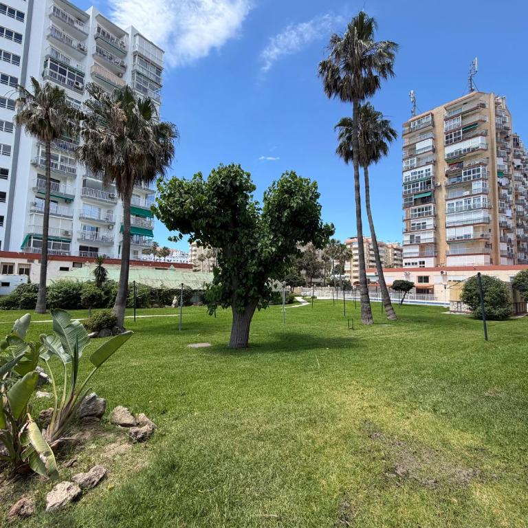 Estudio Luminoso con Vistas al Mar y Piscina - Estudio con 1 cama grande - 47