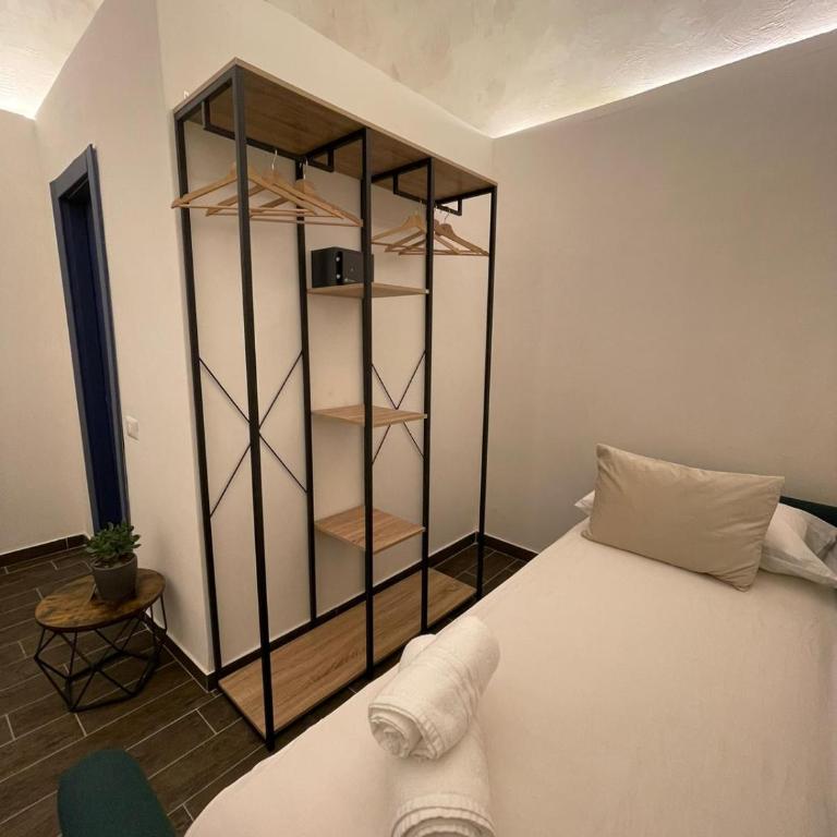 Palazzo Belmosto Rooms - Camera Tripla Classic - 5