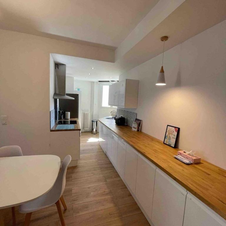 Bel appartement proche port et transports - Appartement 3 Chambres - 10