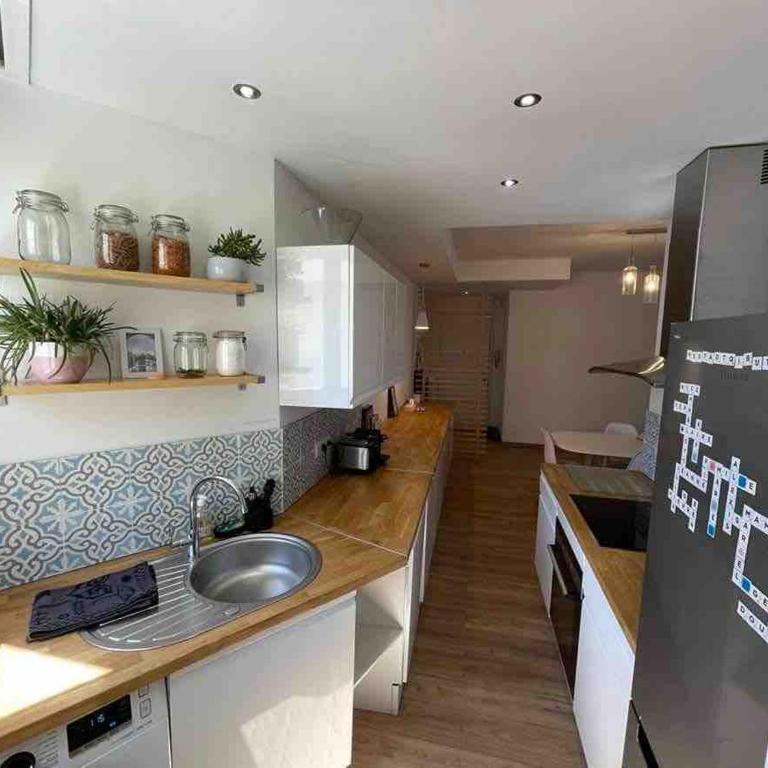 Bel appartement proche port et transports - Appartement 3 Chambres - 13