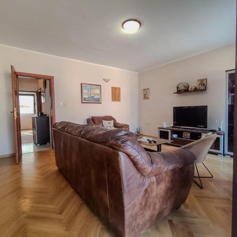Apartment Anastasija - Two-Bedroom Apartment with Bay View - 36