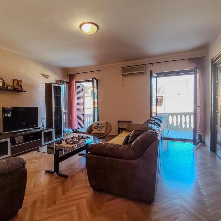 Apartment Anastasija - Two-Bedroom Apartment with Bay View - 41