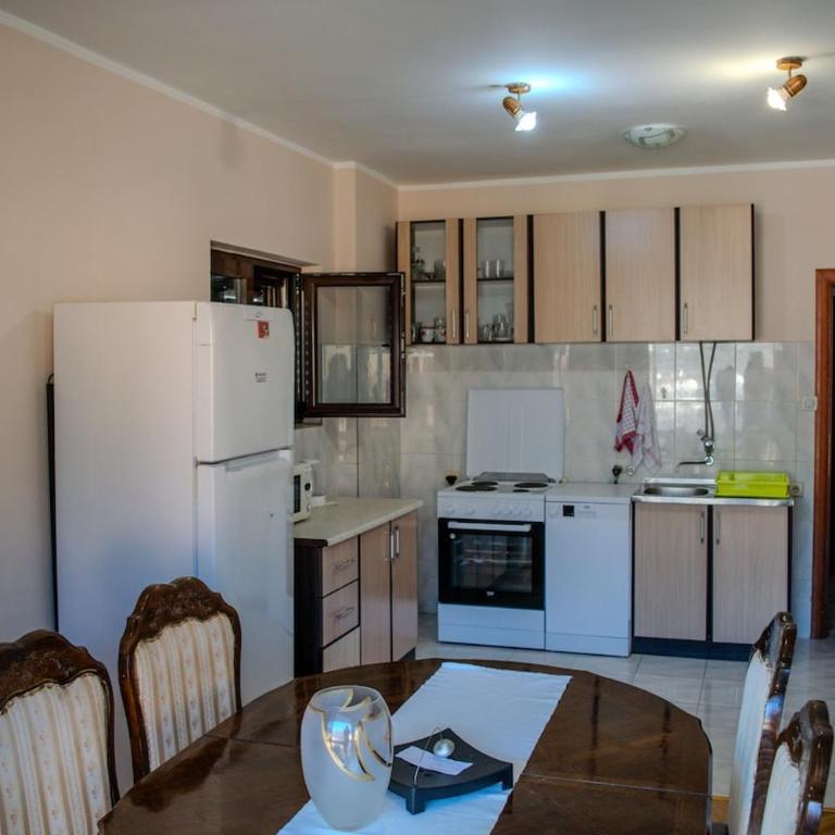 Apartment Anastasija - Two-Bedroom Apartment with Bay View - 56