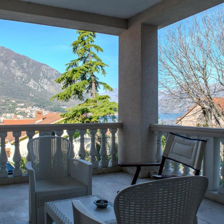 Apartment Anastasija - Two-Bedroom Apartment with Bay View - 70