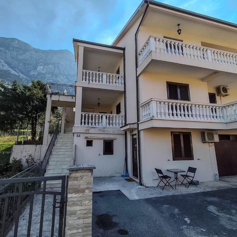 Apartment Anastasija - Two-Bedroom Apartment with Bay View - 80