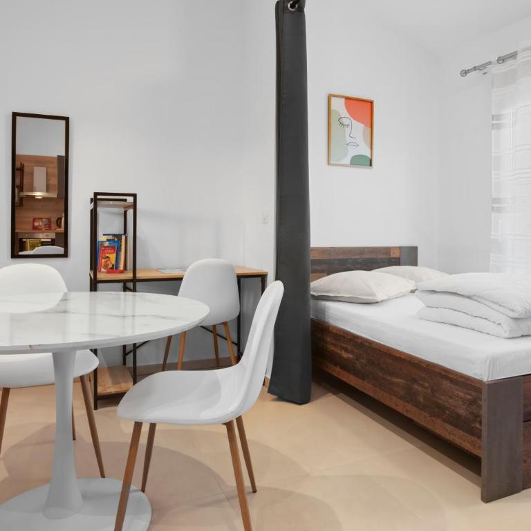 Appartement Moderne 1 à Fréjus - Apartamento Superior de 1 dormitorio con balcón - 3