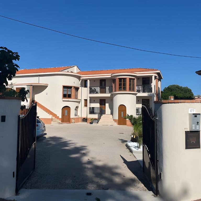 Appartement Moderne 1 à Fréjus - Apartamento Superior de 1 dormitorio con balcón - 18