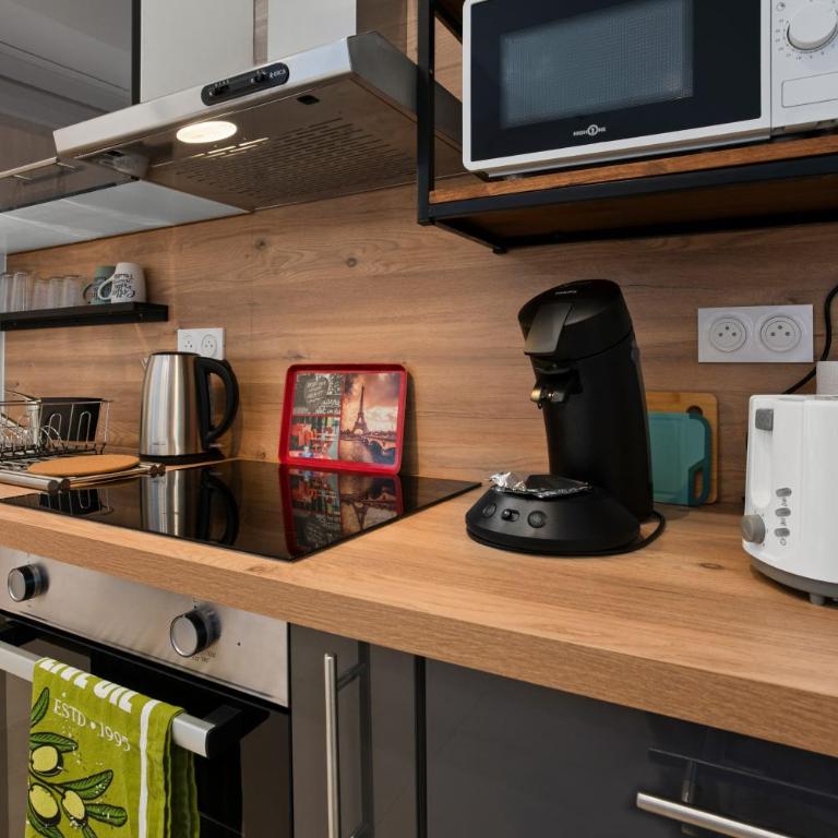 Appartement Moderne 1 à Fréjus - Apartamento Superior de 1 dormitorio con balcón - 12
