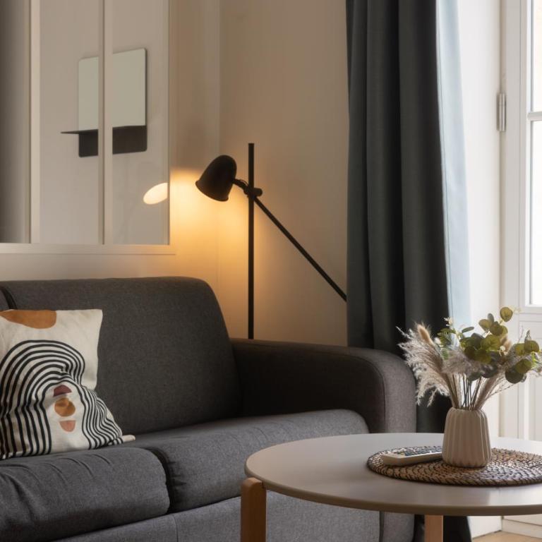 Magnifiques Appartements - Face a la Gare - Appartement 1 Chambre - 9