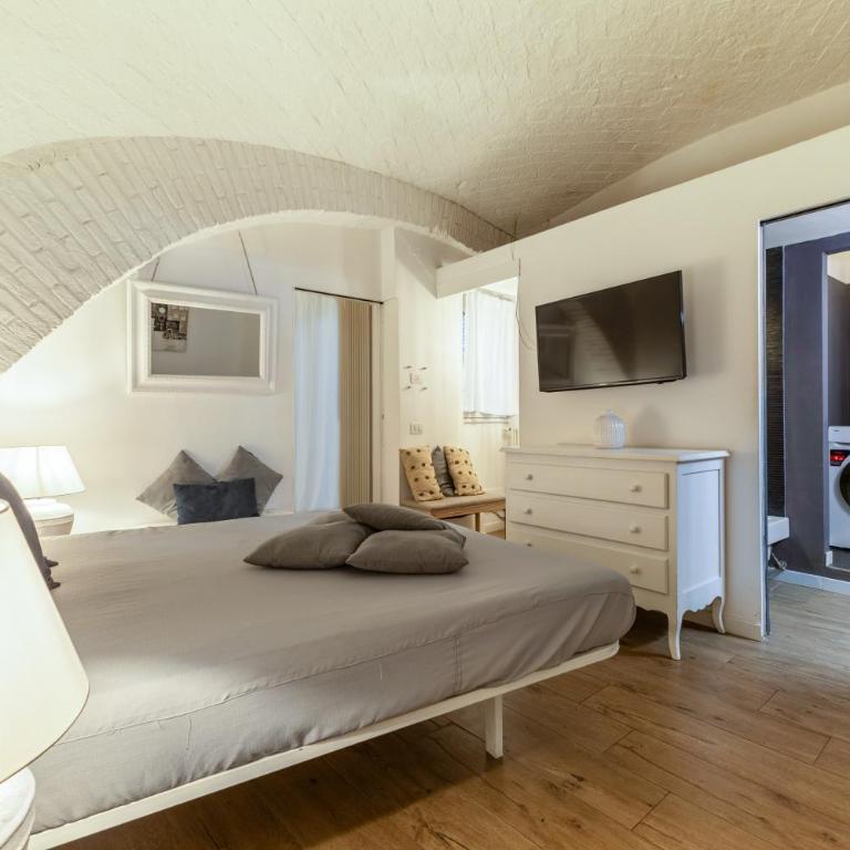 Campo dei Fiori Historic Apartment - Appartamento con 2 Camere da Letto - 17