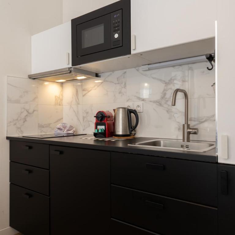 Magnifiques Appartements - Face a la Gare - Studio - 6