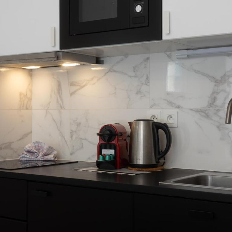 Magnifiques Appartements - Face a la Gare - Studio - 11