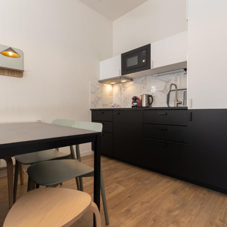 Magnifiques Appartements - Face a la Gare - Studio - 4