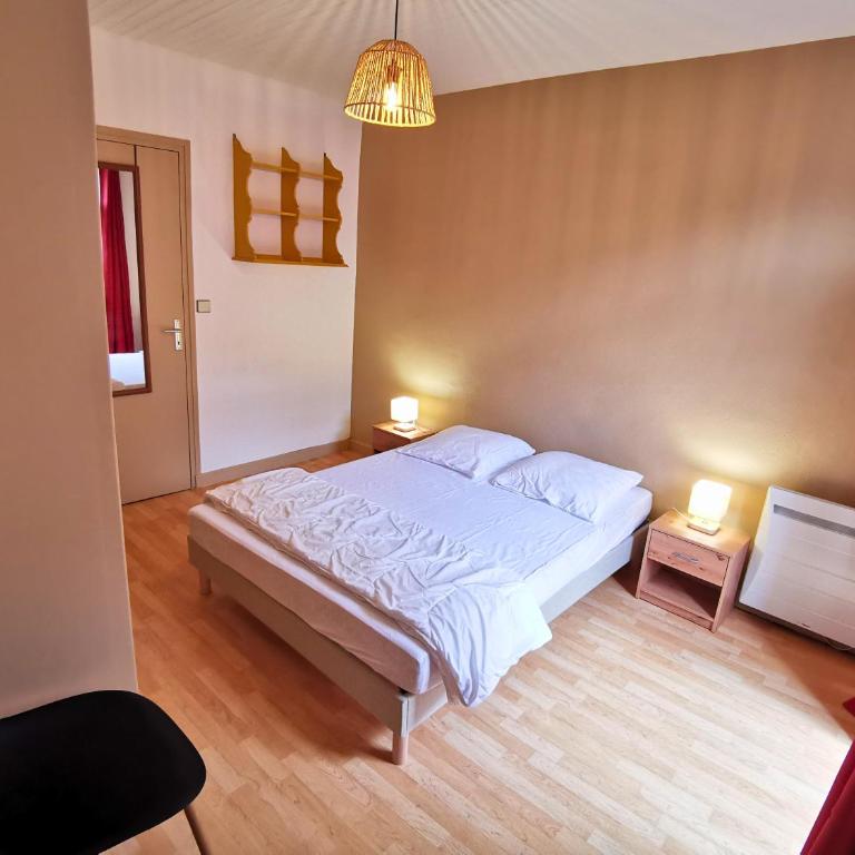 Grand T2 avec balcon - proche centre historique - Apartment mit 1 Schlafzimmer - 5