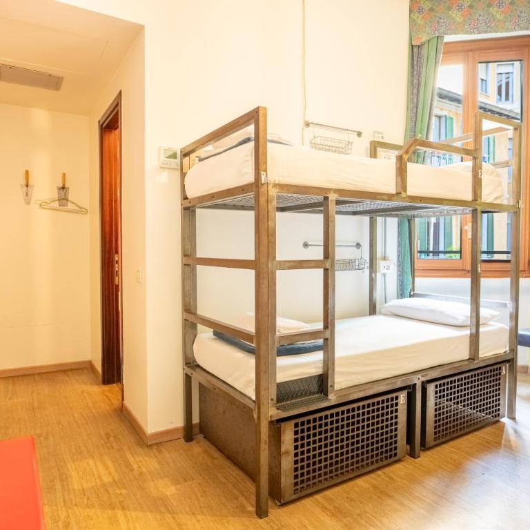 Ostello Bello Milano Centrale - Posto Letto in Dormitorio Misto con 6 Letti - 2