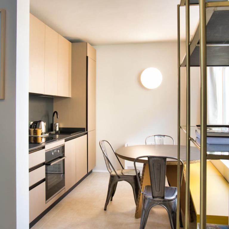 Bezzecca 9 – Design Loft Steps from the Lake - Appartamento - 15