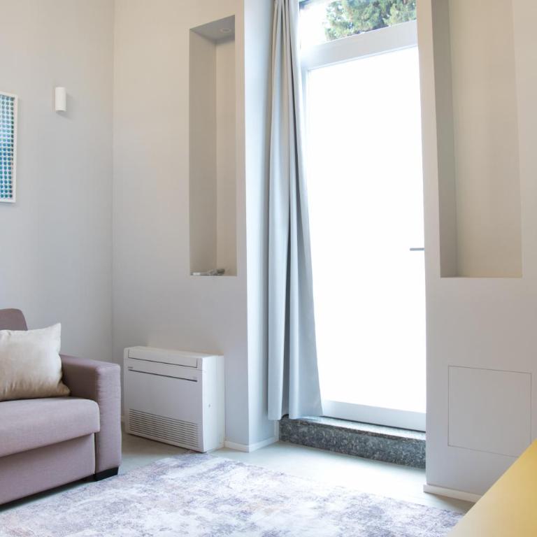 Bezzecca 9 – Design Loft Steps from the Lake - Appartamento - 10
