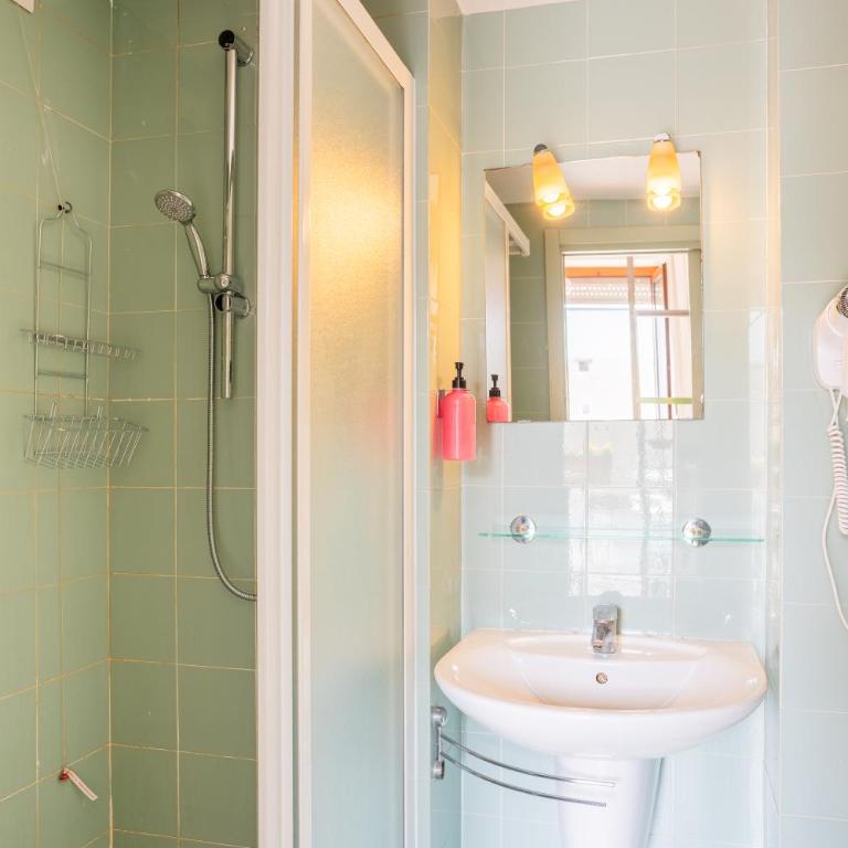 Ostello Bello Milano Centrale - Posto Letto in Dormitorio Femminile con 5 Letti - 5