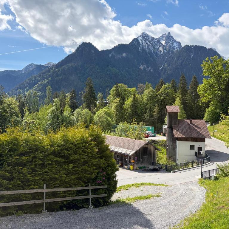 Appartement Bergwild - Two-Bedroom Apartment with Bath - 4