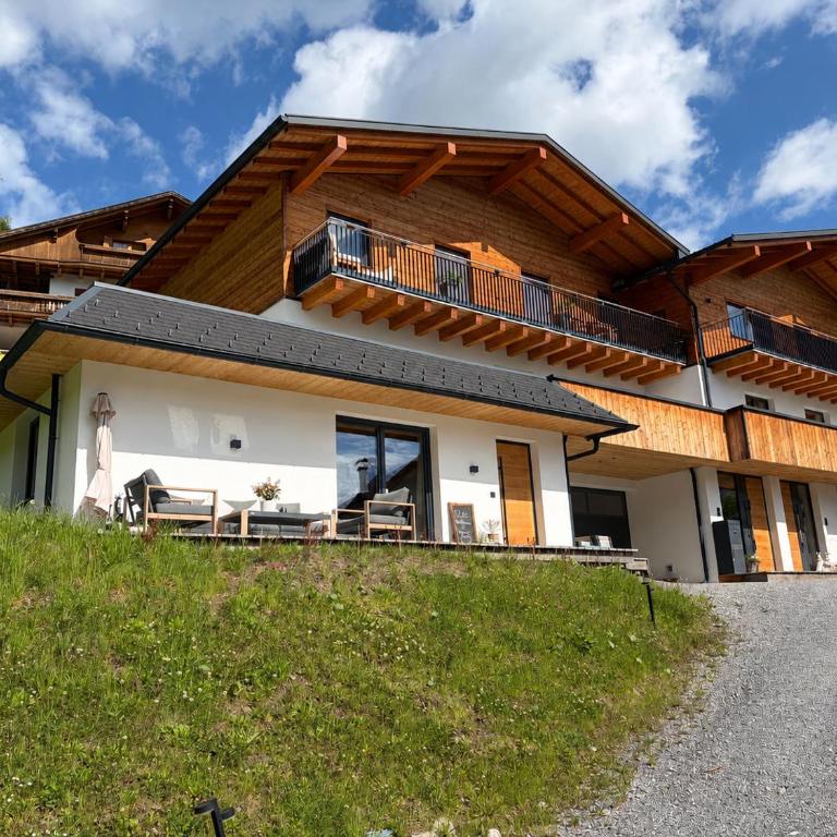 Appartement Bergwild - Two-Bedroom Apartment with Bath - 1